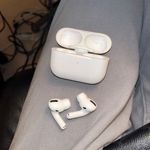 AirPod Pros (2nd Gen)